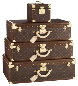 BOTB - Win a Louis Vuitton luggage set! It's the holiday season so time to  travel in style! This beautiful Louis Vuitton luggage set is a traveller's  dream and perfect for those
